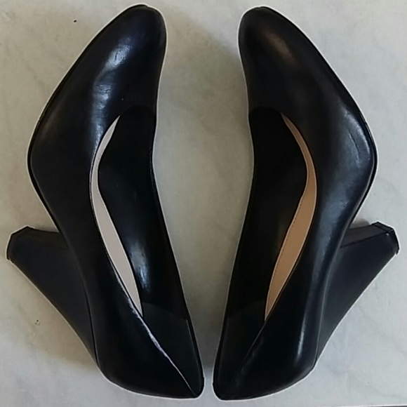 nine west pumps - Picture 5 of 8